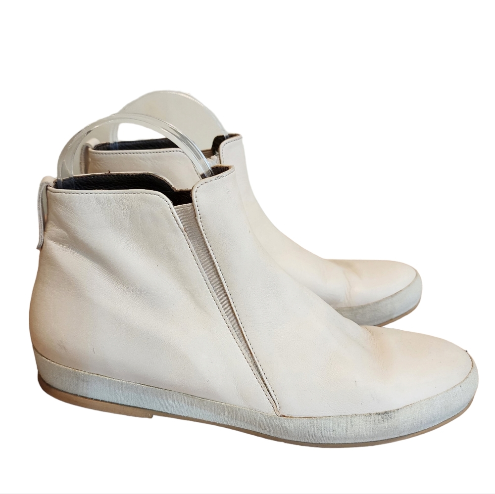 Coclico Made In Spain Cream Leather Sneaker Shoes Side Zip Shoe sz 36.5